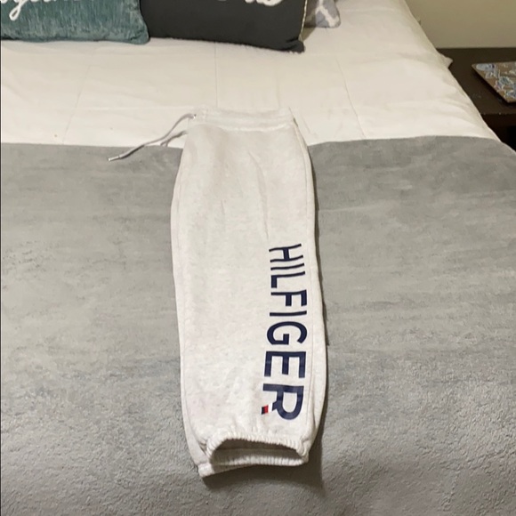 Tommy Hilfiger Pants - Tommy Hilfiger jogger sweatpants